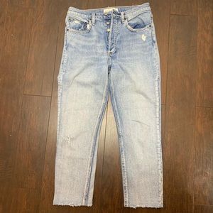 DENIM FORUM HIGH RISE JEANS SIZE 28